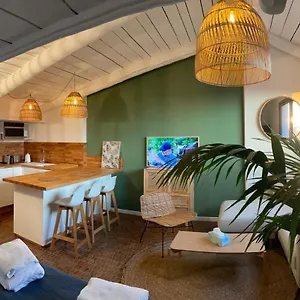  Apartment Sous Les Toits De St Tropez France