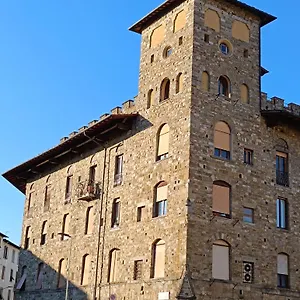  Apartment Castle 2 Bedrooms, 2 Bathrooms Italy