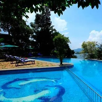 Wayanad Silver Woods